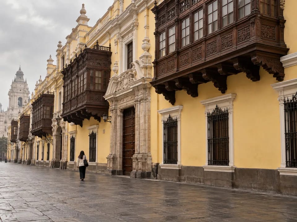 Facade of a republican-era building with wooden balconies in Lima's historic centre, securities with an alternative register and blockchain in Peru