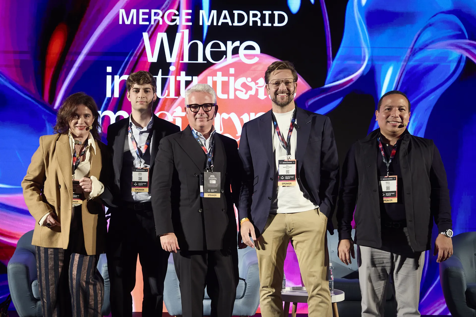 Covadonga Fernández, Pablo Gómez, Carlos Salinas, Eric Sánchez and Héctor Torres posing on the MERGE Stage
