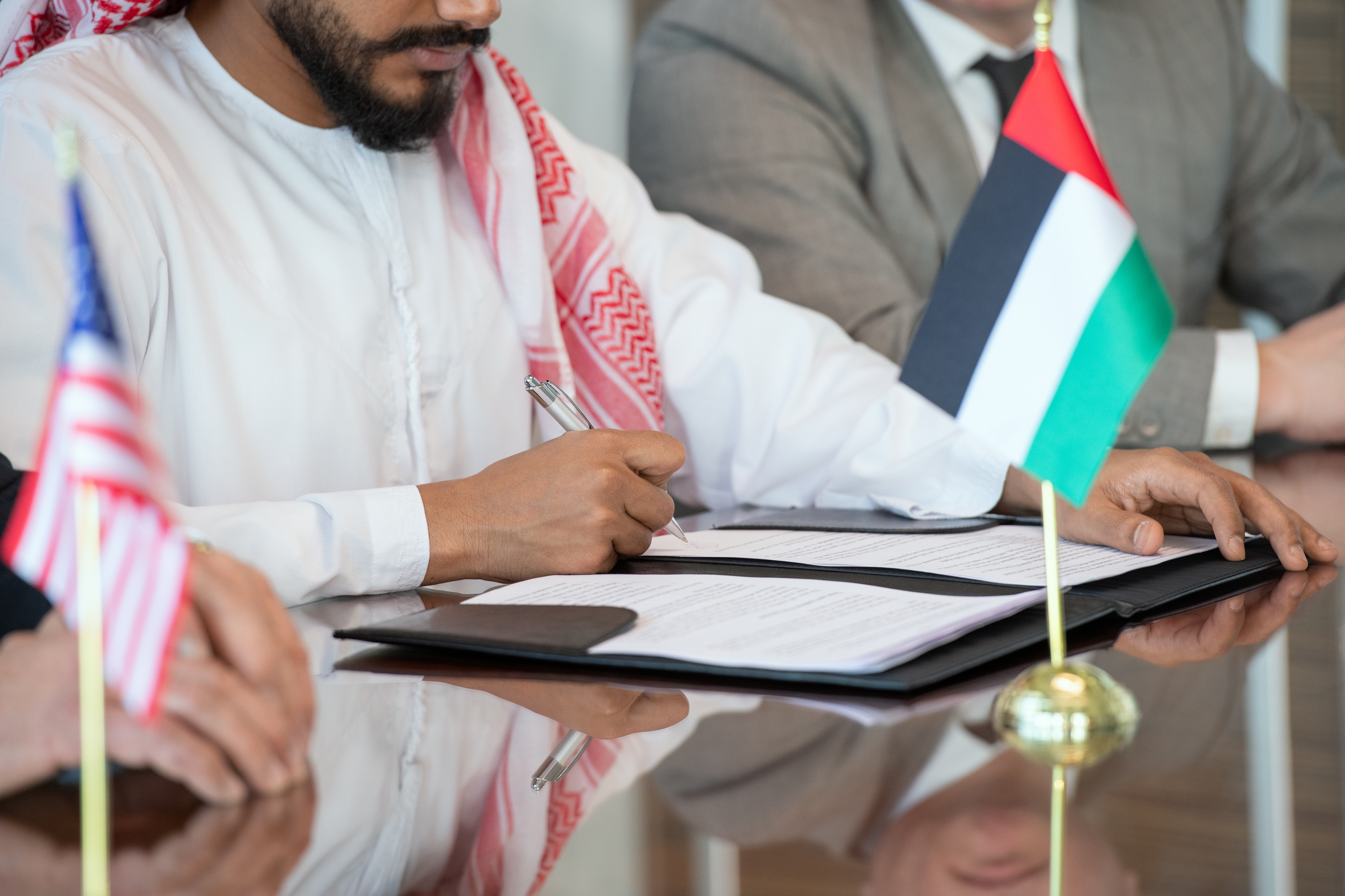 Regulación blockchain en Abu Dabi: Guía esencial 2025 2 Regulación blockchain en Abu Dabi | Guía esencial 2025