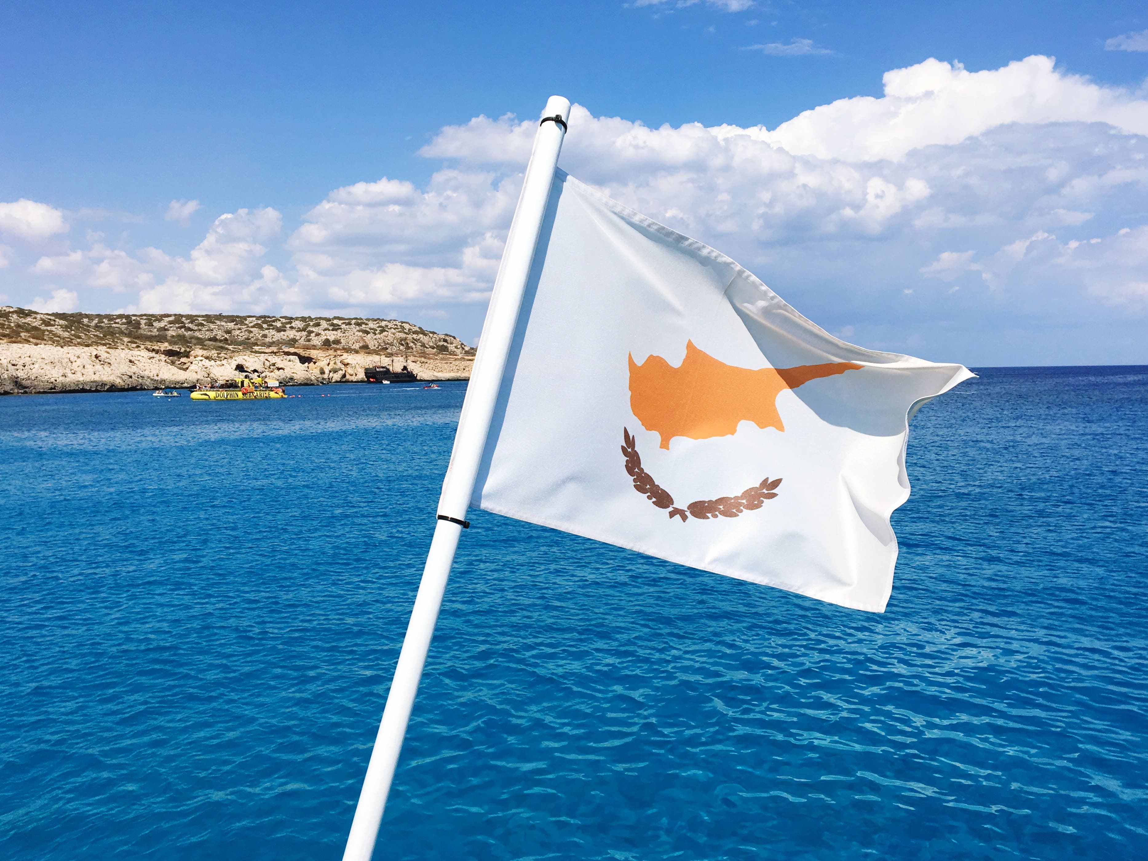 Discover blockchain regulation in Cyprus (MiCA, MiFID II, CySEC, Central Bank of Cyprus, MOKAS, CASP License, CIF).