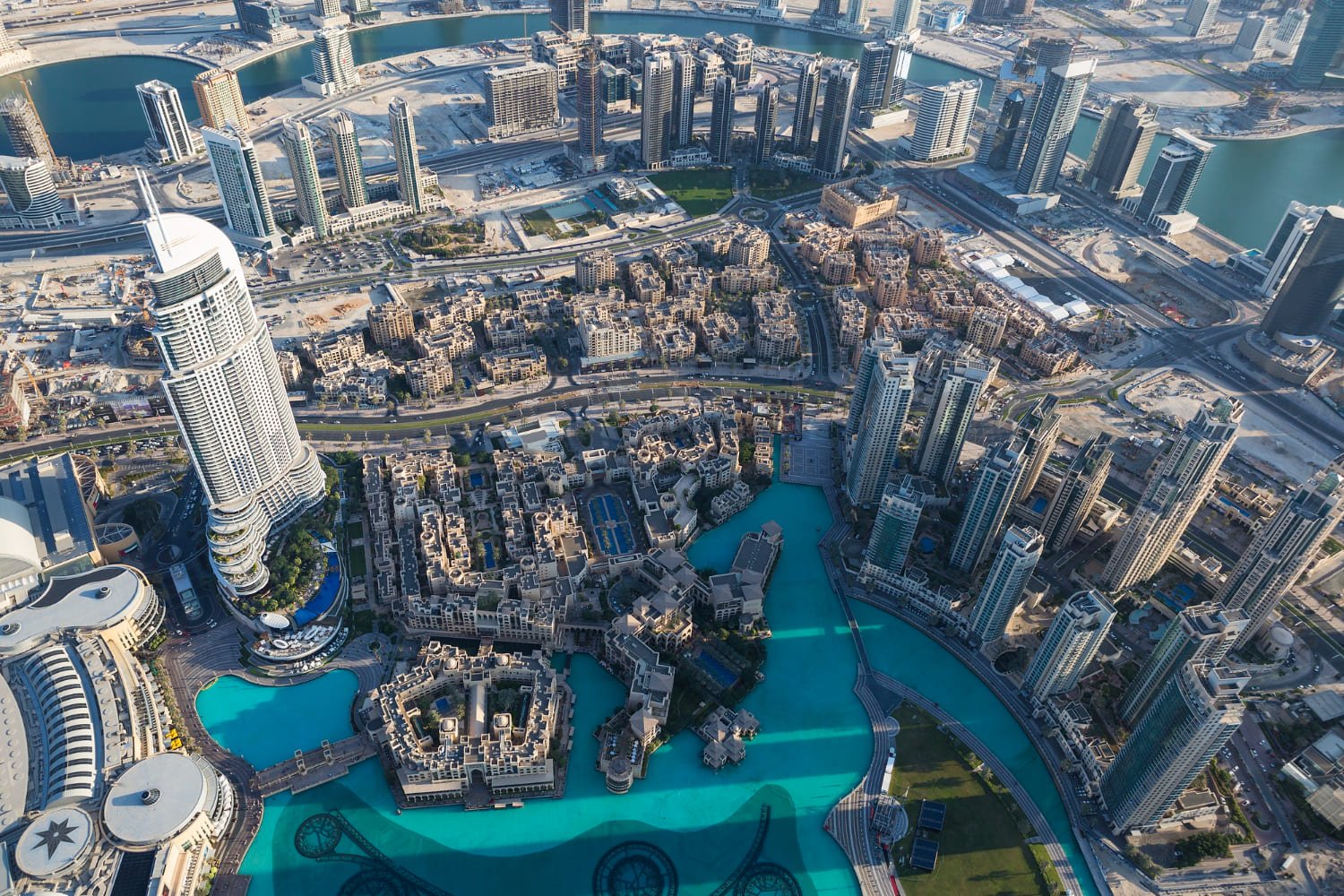 Discover blockchain regulation in Dubai (VARA, Dubai Land Department, CBUAE, DIFC)