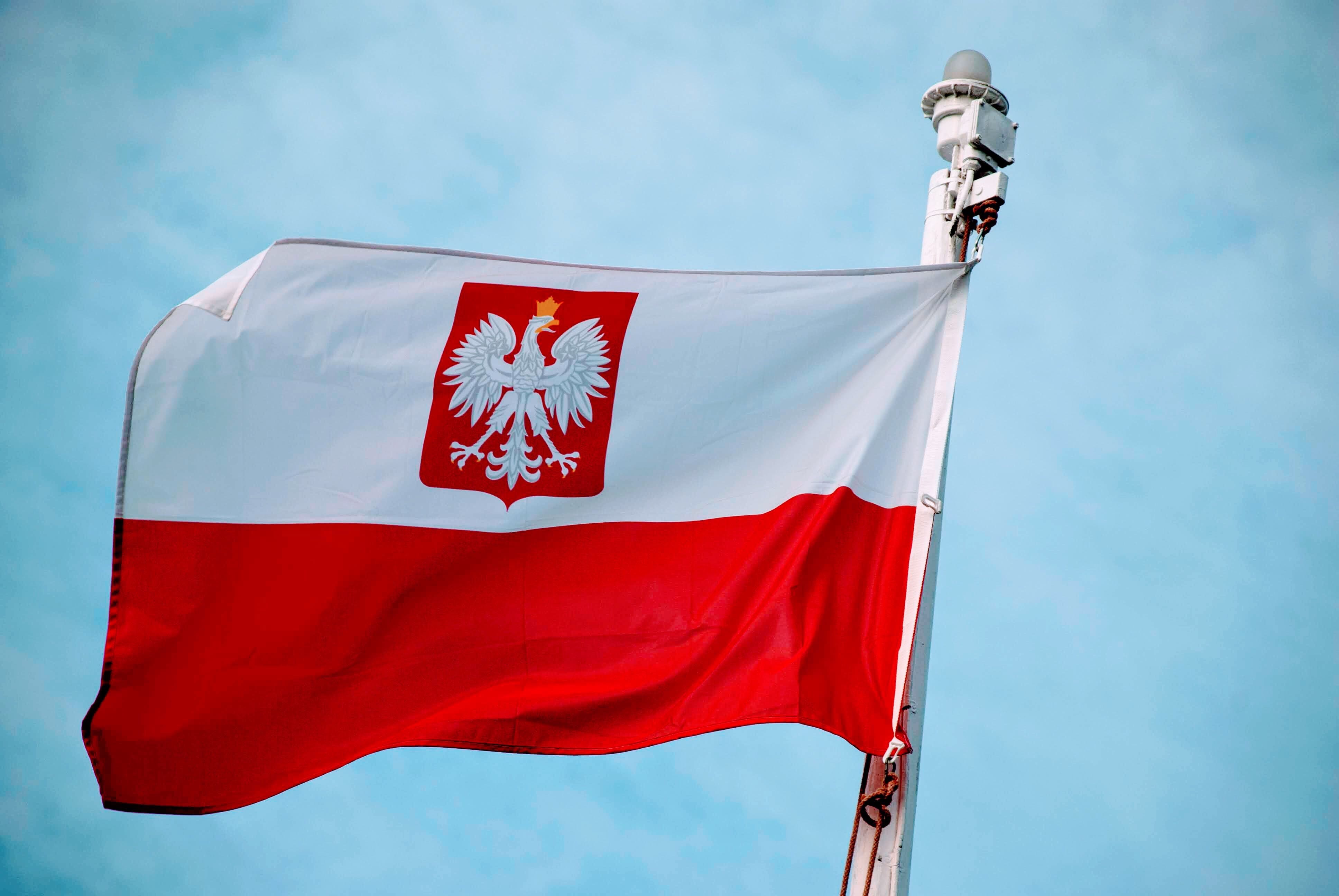Discover blockchain regulation in Poland (MiCA, MiFID II, KNF, National Bank of Poland, NBP, DORA Regulation, GIIF, DLT Pilot Scheme, AMLD5).