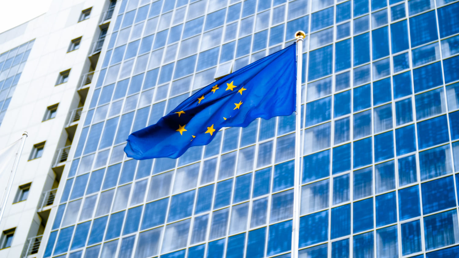 MIFID II: Blockchain y tokenización de activos (Regulación, MiCA, ESI, UE, CASP, STO, DLT, licencia)